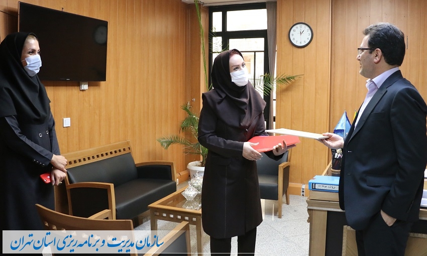 تجلیل از همکاران بخش مالی سازمان مدیریت و برنامه ریزی استان تهران به مناسبت روز حسابدار