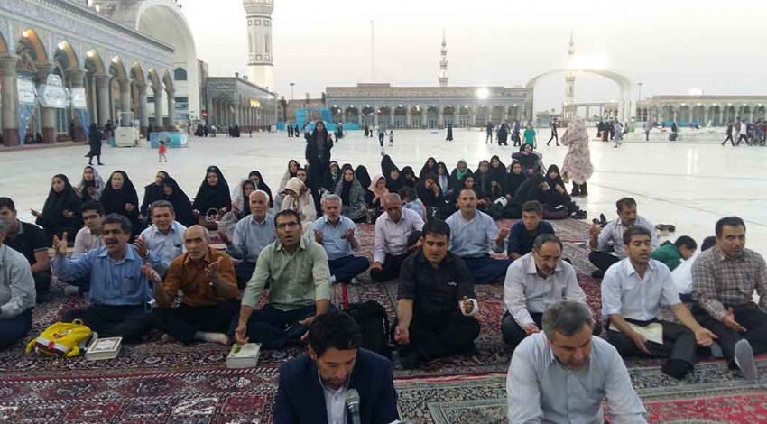 اعضای بسیج راهی  زیارت قم و جمکران شدند