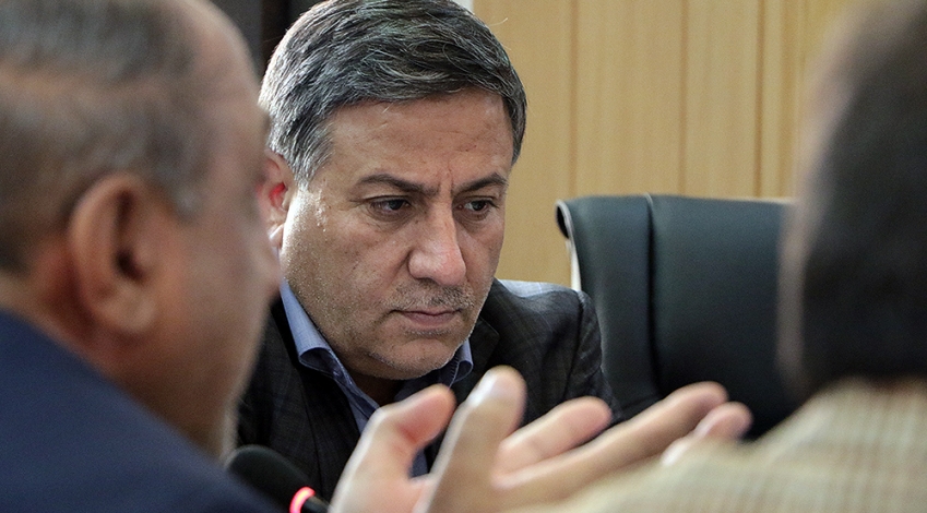 سالاری: تهران ۱۱ سال با بخشنامه اداره می شود!