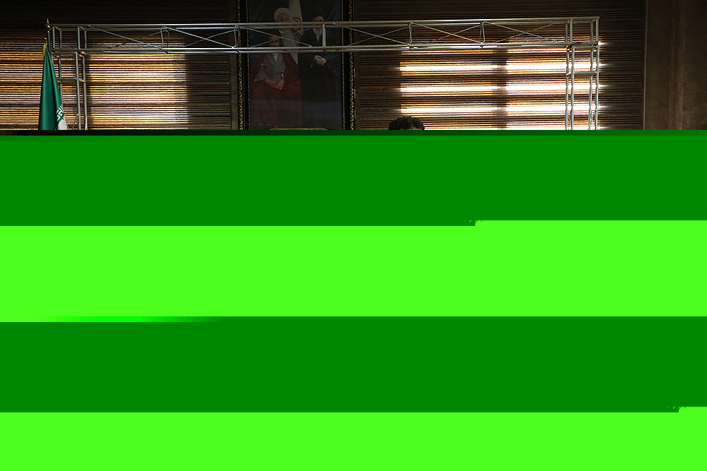 u-(29).jpg)