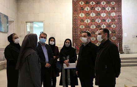 گزارش تصویری: بازدید رئیس سازمان مدیریت و برنامه‌ریزی استان تهران از موزه فرش  