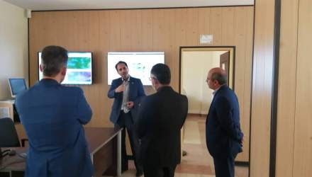 بازدید از فعالیت ها و تجهیزات اداره کل هواشناسی استان تهران  <img src="/images/picture_icon.png" width="16" height="16" border="0" align="top">