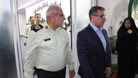 بازدید رئیس سازمان مدیریت و برنامه ریزی از «فرماندهی نیروی انتظامی تهران بزرگ»  <img src="/images/picture_icon.png" width="16" height="16" border="0" align="top">